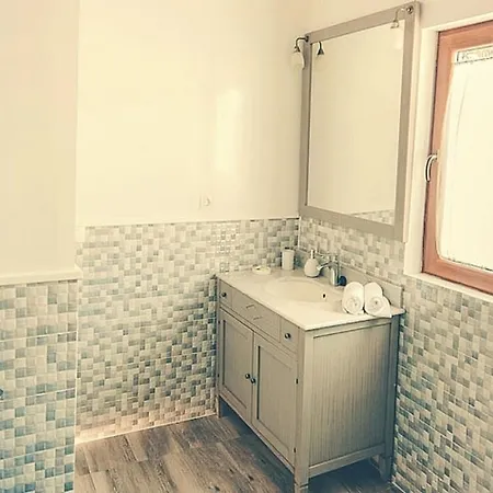 Charming House + Pool Дом отдыха *