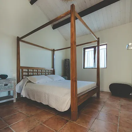 Charming House + Pool Holiday home Canamero