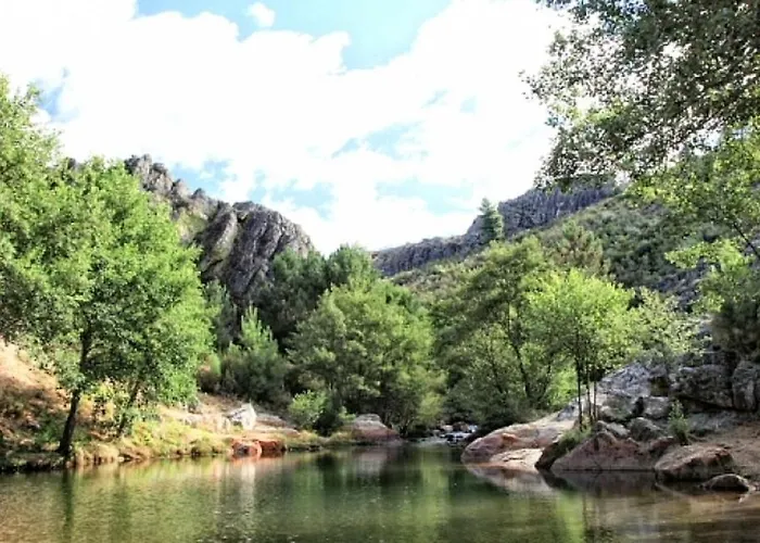 Charming House + Pool Cañamero